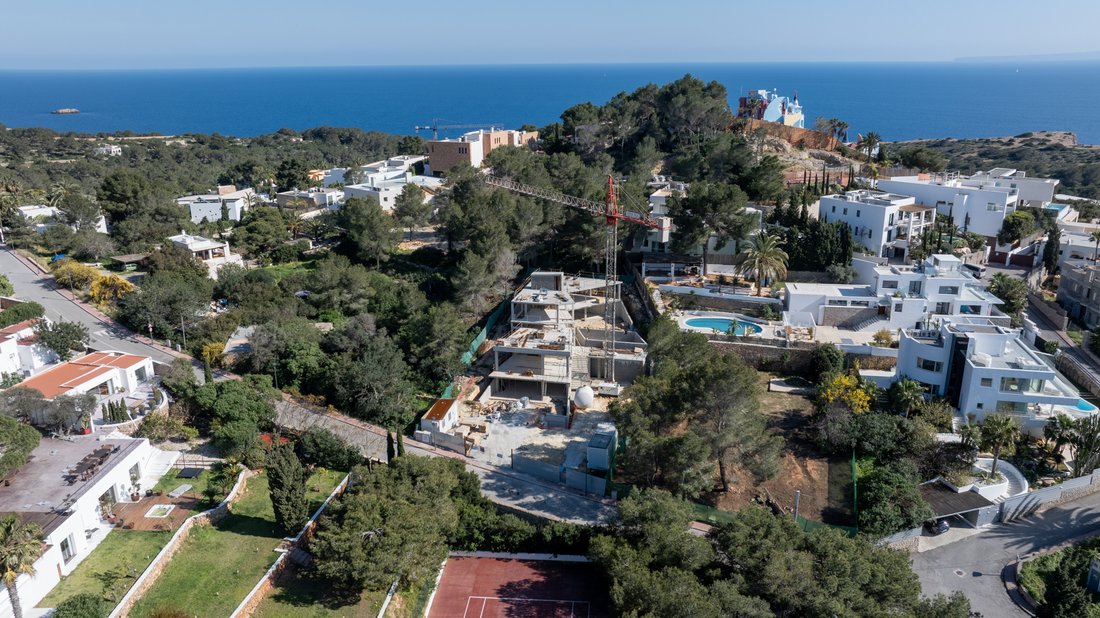Villa in Cap Martinet, Santa Eularia des Riu, Balearic Islands 2 - 15370641