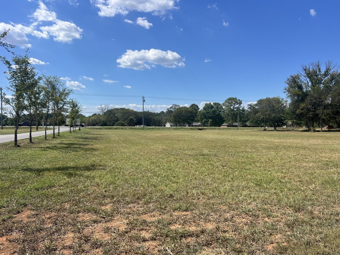 Lebanon, Tennessee, United States 4 - 17511936