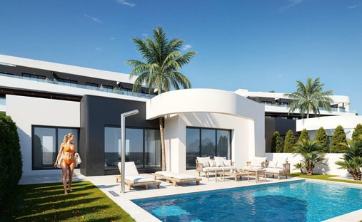 Villa in Los Alcazares, Región de Murcia, Spain 1