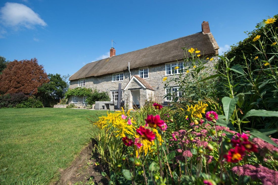 House in Hinton on the Green, England 4 - 17510436