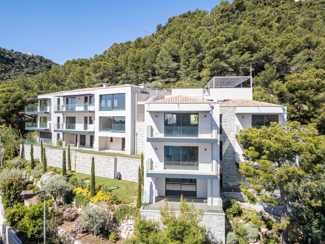 Villa in Èze, Provence-Alpes-Côte d'Azur, France 2 - 17504410
