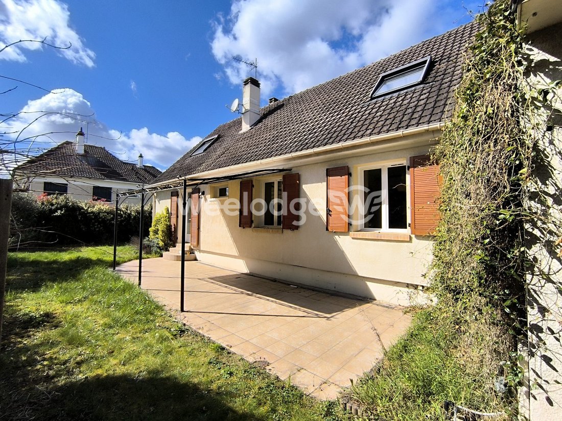 House in Conflans-Sainte-Honorine, Ile-de-France, France 1 - 17290685