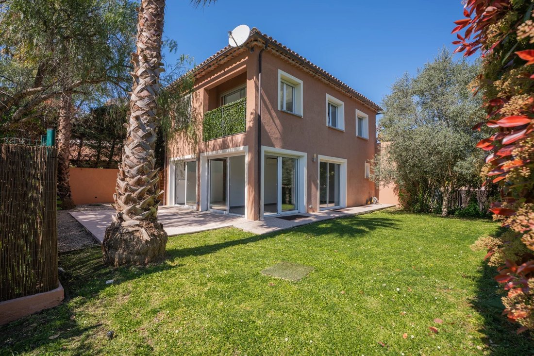 House in Les Groules-Les Breguieres, Antibes, France 4 - 17504129
