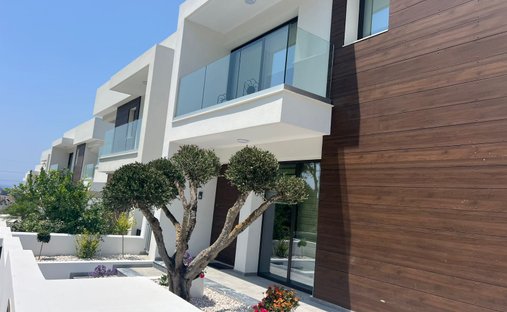 Villa in Larnaca, Larnaca, Cyprus 1