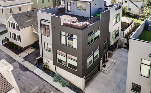 House in Cleveland, Ohio, United States 1