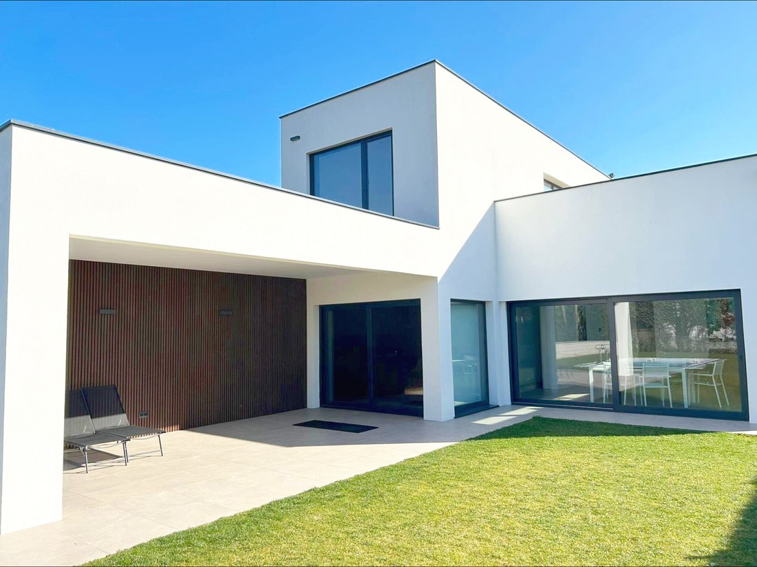 Villa in Oleiros, Galicia, Spain 1 - 16760104