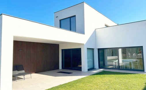 Villa in Oleiros, Galicia, Spain 1