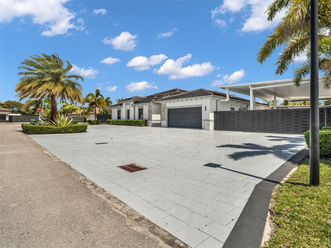 House in Miami, Florida, United States 4 - 17505114
