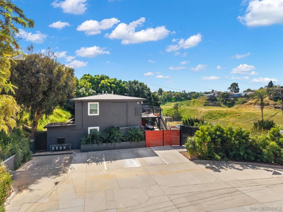 San Diego, California, United States 5 - 17505240