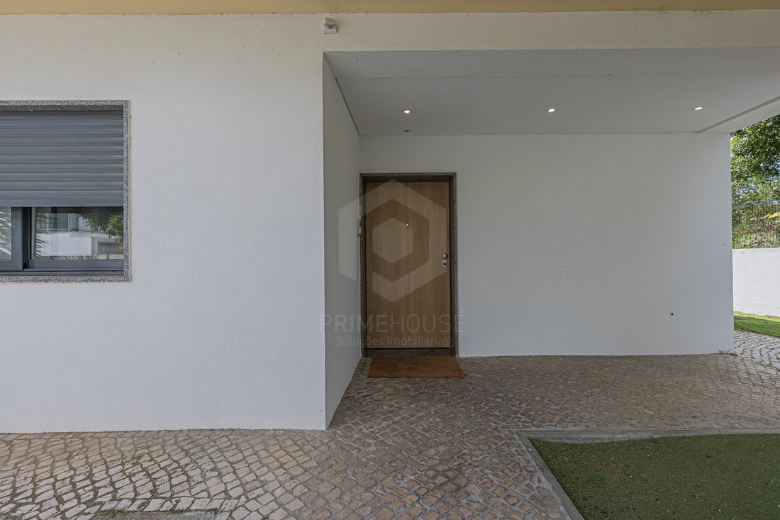 House in Santo Antonio da Charneca, Setubal, Portugal 4 - 17503248