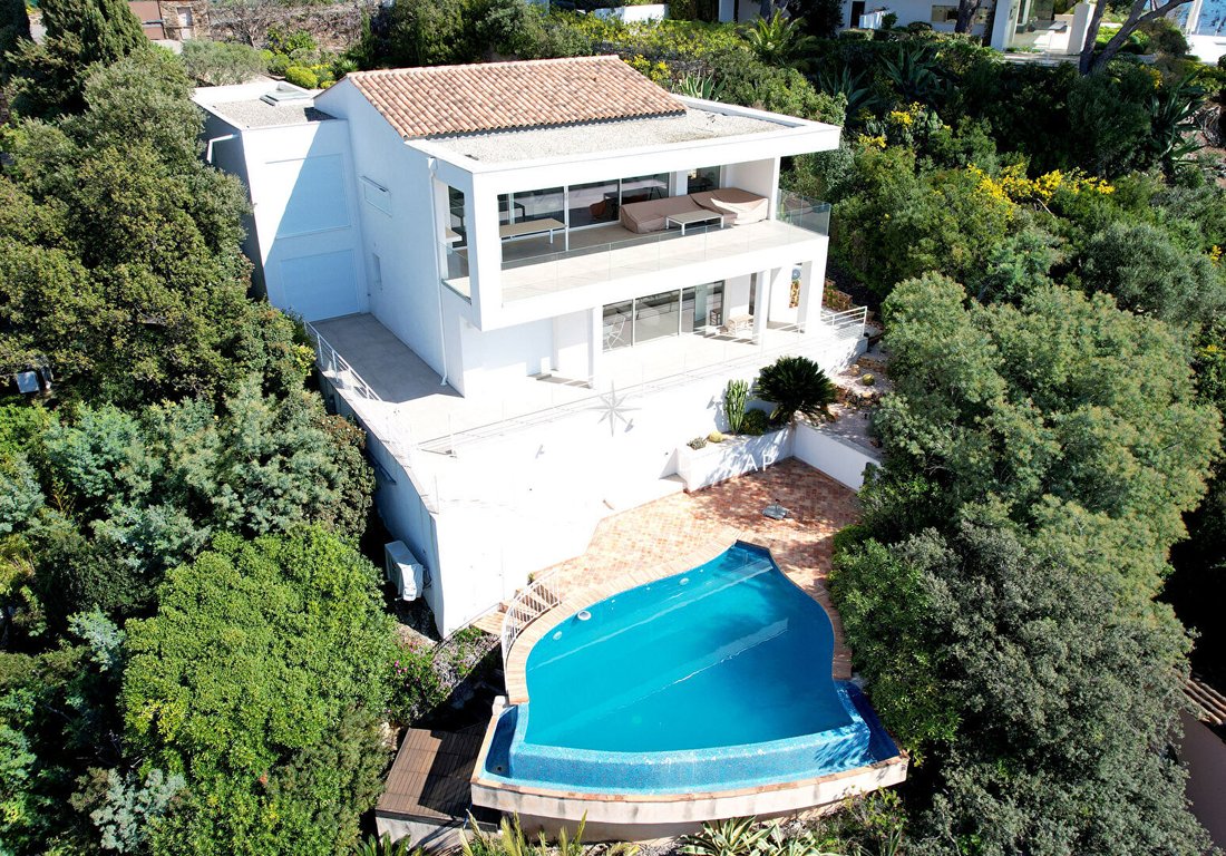 Villa in Les Issambres, Roquebrune-sur-Argens, France 2 - 17506298