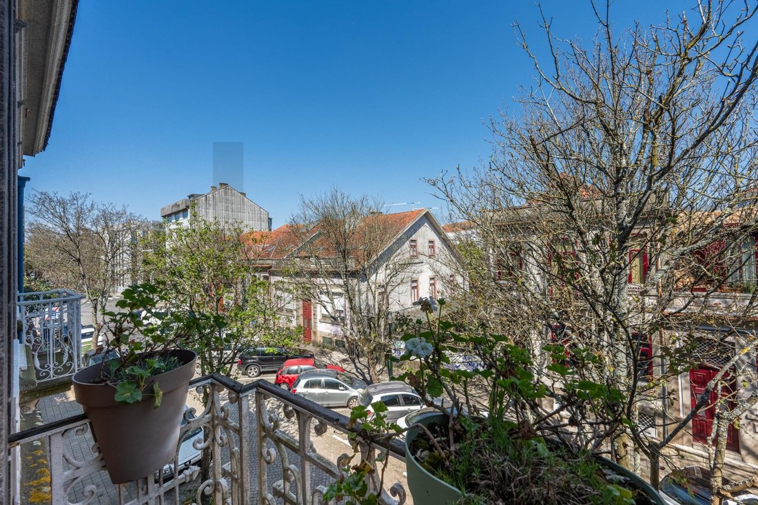 Townhouse in Bonfim, Porto District, Portugal 1 - 17508974