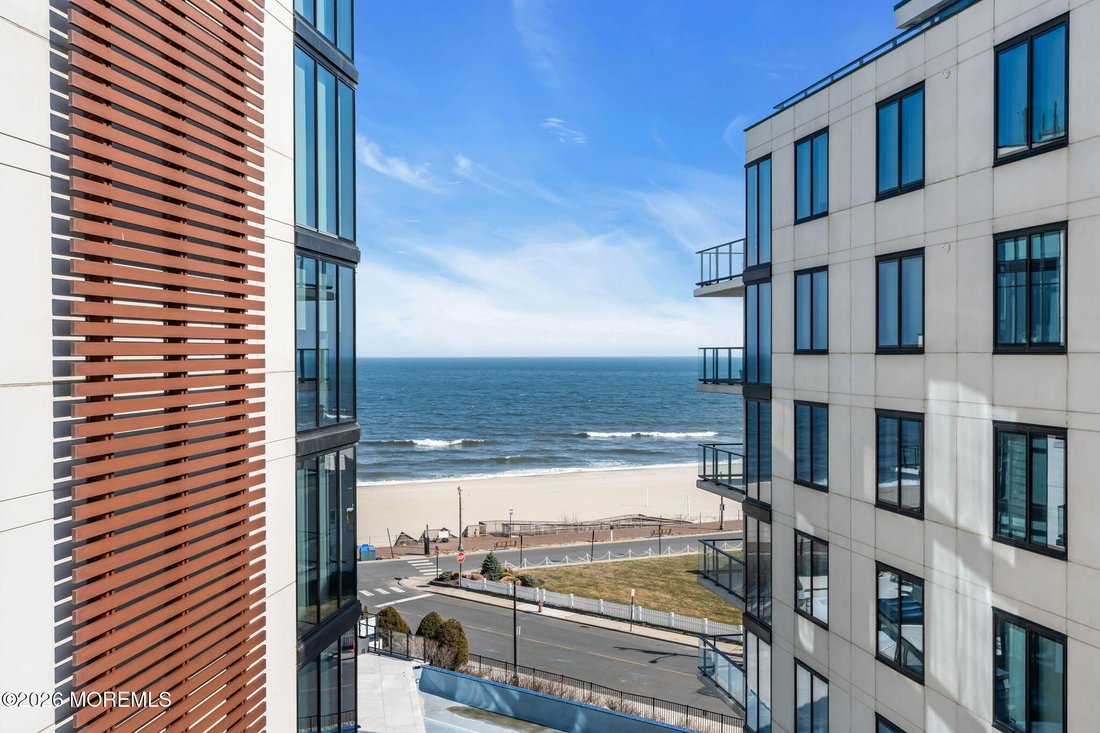 Condo in Long Branch, New Jersey, United States 3 - 17510425