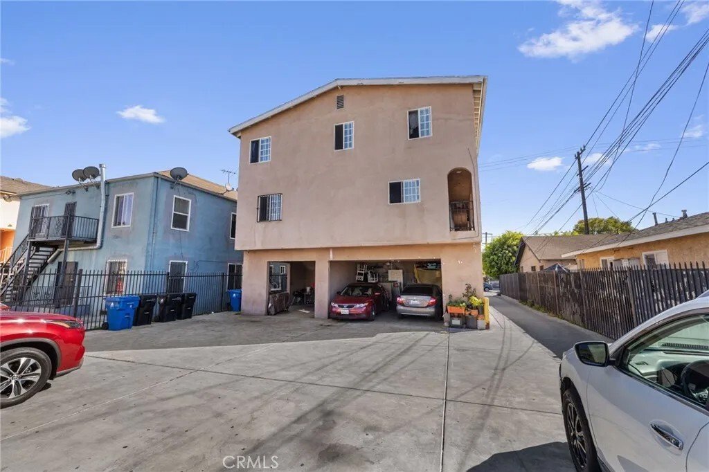 Condo in Los Angeles, California, United States 5 - 17510470