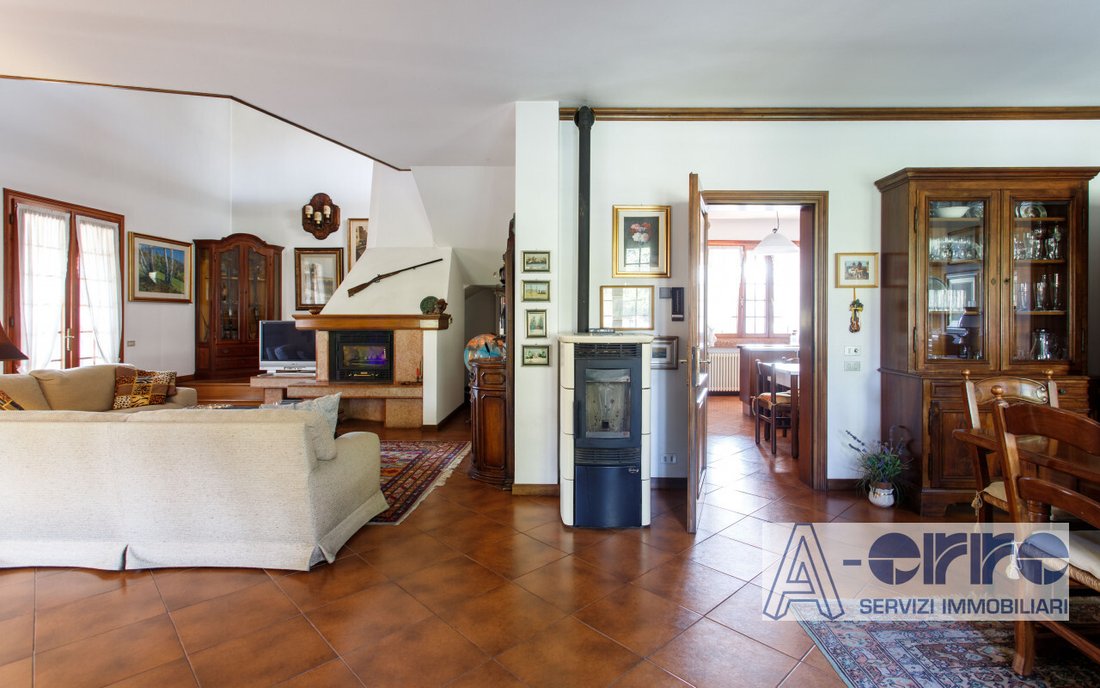 Villa in San Zenone degli Ezzelini, Veneto, Italy 2 - 14390178