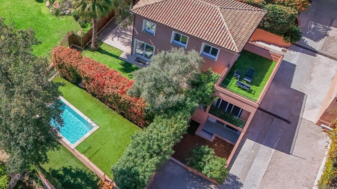 House in Les Groules-Les Breguieres, Antibes, France 2 - 17504129