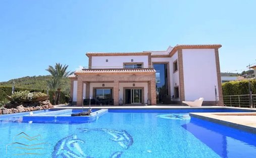 Villa in Xàbia, Land Valencia, Spanien 1