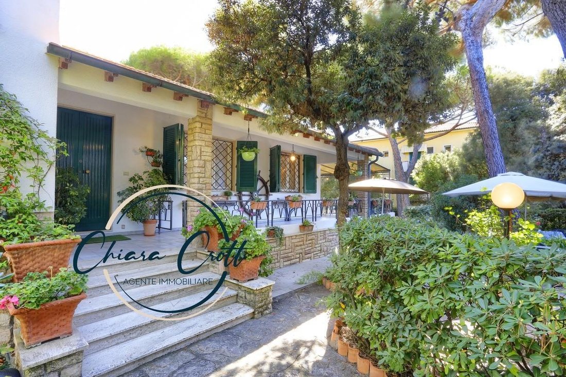 Villa in San Vincenzo, Tuscany, Italy 1 - 17505188