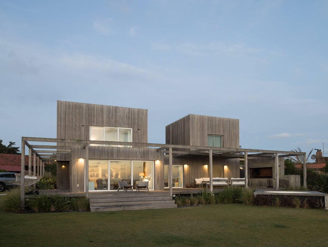 Las Flores, Maldonado Department, Uruguay 2 - 17504449
