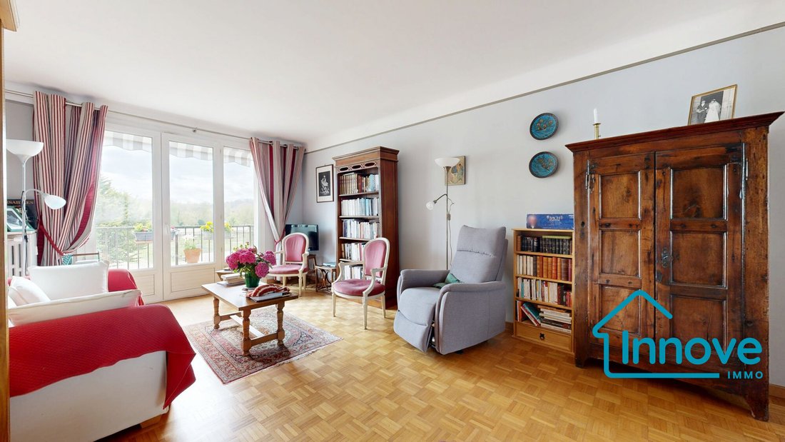 Apartment in Domaine National du Château, Versailles, France 3 - 17512860