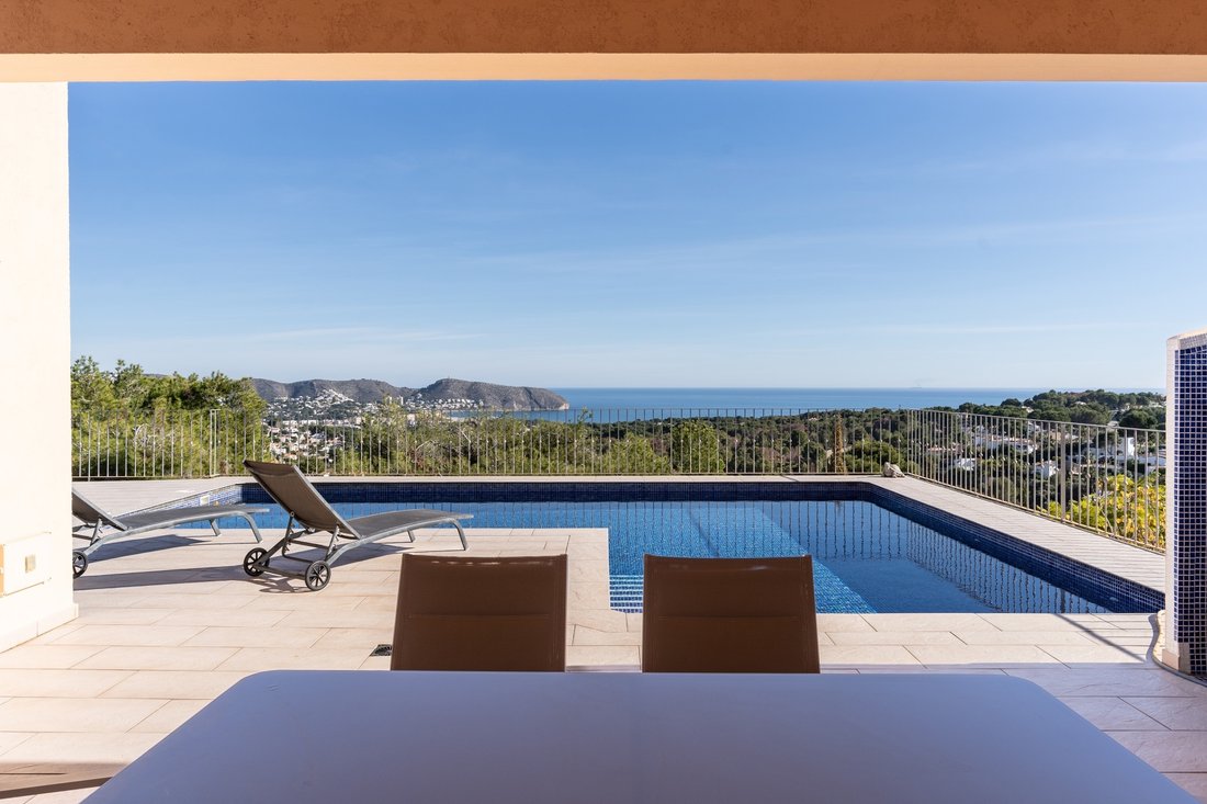 Villa in Moraira, Teulada, Valencian Community 1 - 17514761