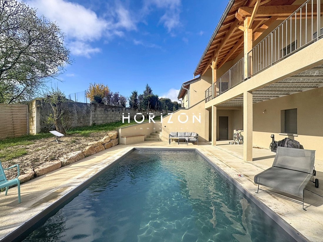 House in Solutre-Pouilly, Bourgogne – Franche-Comté, France 3 - 16622225