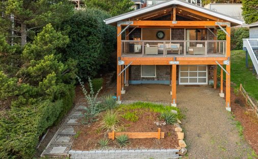 House in Nehalem, Oregon, United States 1