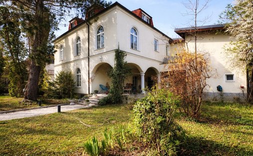 Villa in Ebreichsdorf, Lower Austria, Austria 1