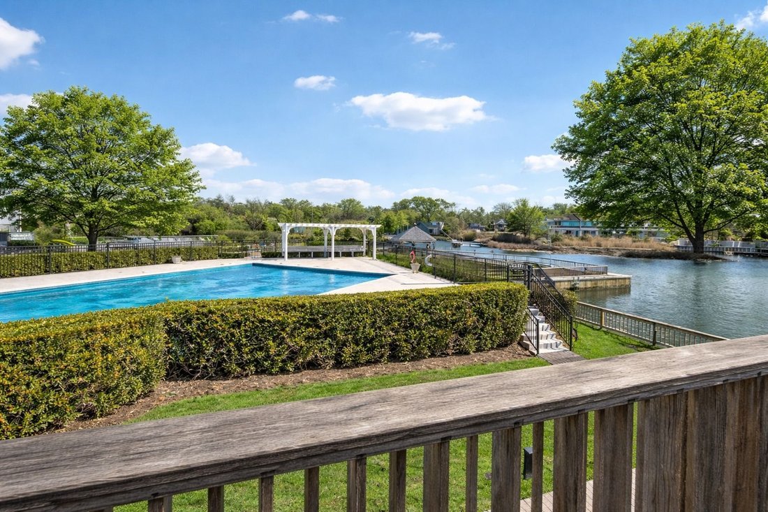 Westhampton Beach, New York, United States 3 - 17510873