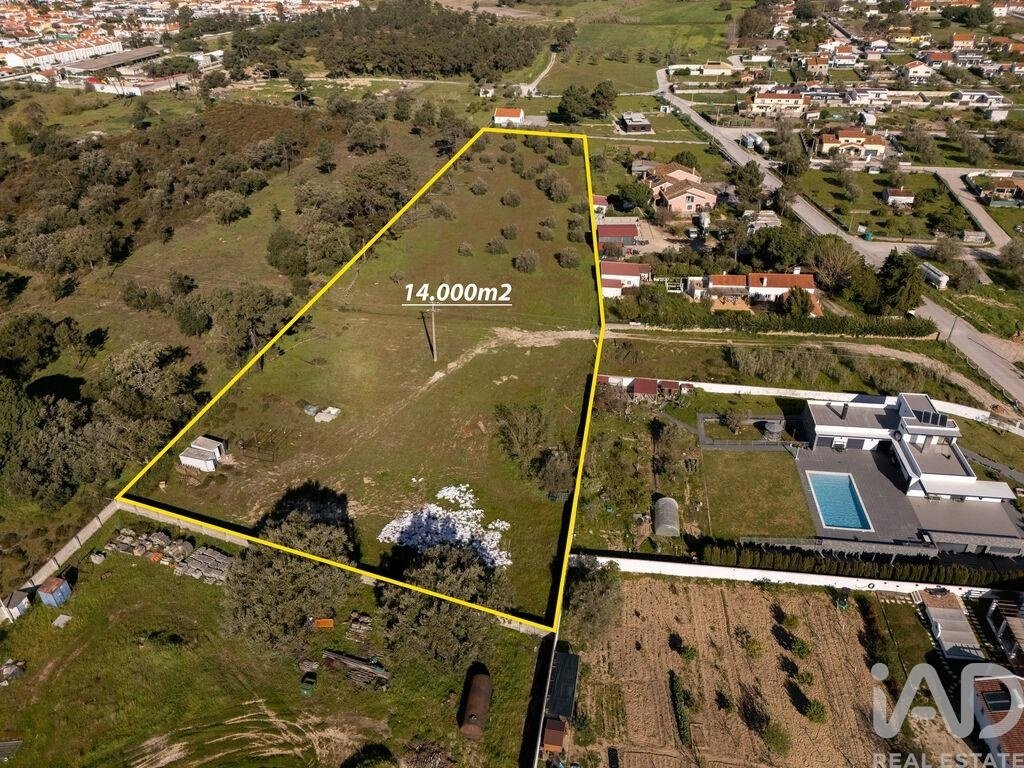 Land in Azeitao (Sao Lourenco e Sao Simao), Setubal, Portugal 1 - 17509684