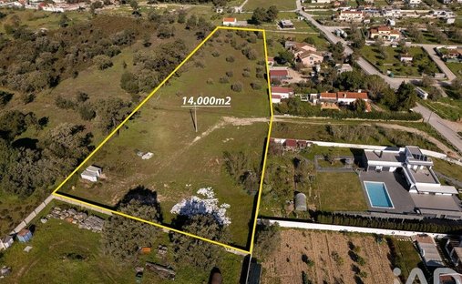 Land in Azeitao (Sao Lourenco e Sao Simao), Setubal, Portugal 1