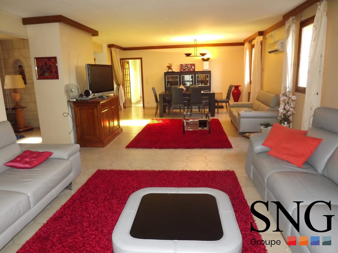 Villa in Plaines Saint Pierre-Saint Julien, Martigues, France 3 - 17516094