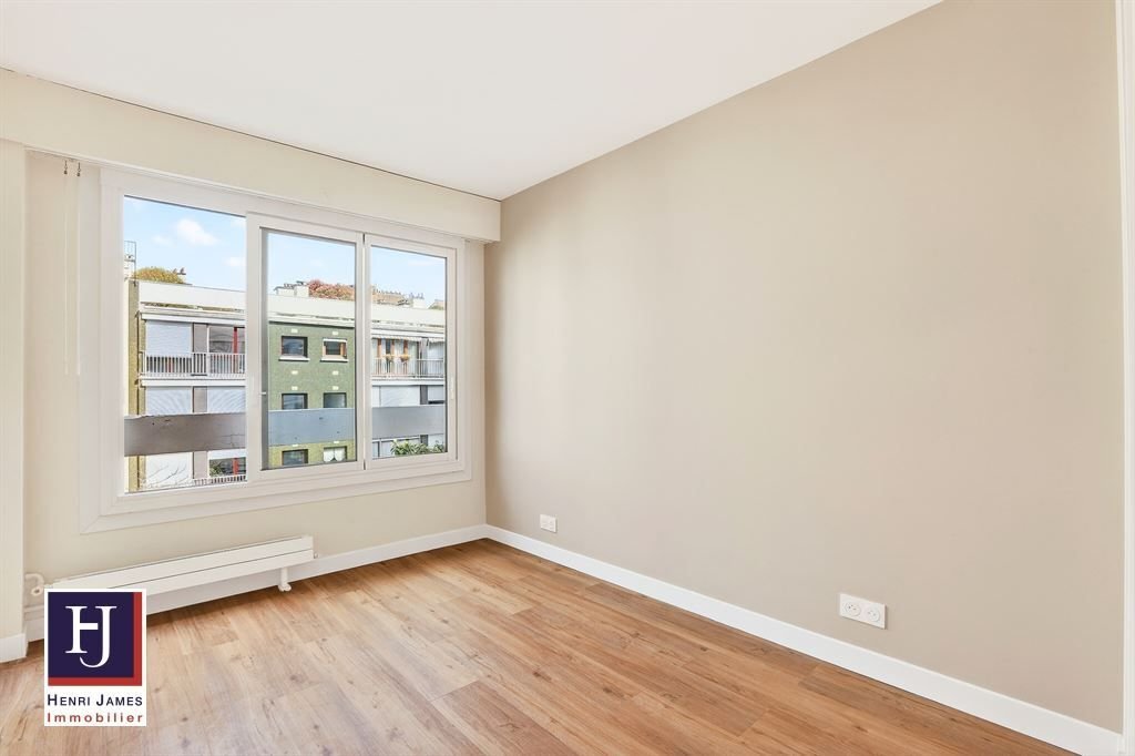 Apartment in Saint Gervais, Paris 4e Arrondissement, Paris 4 - 17505399