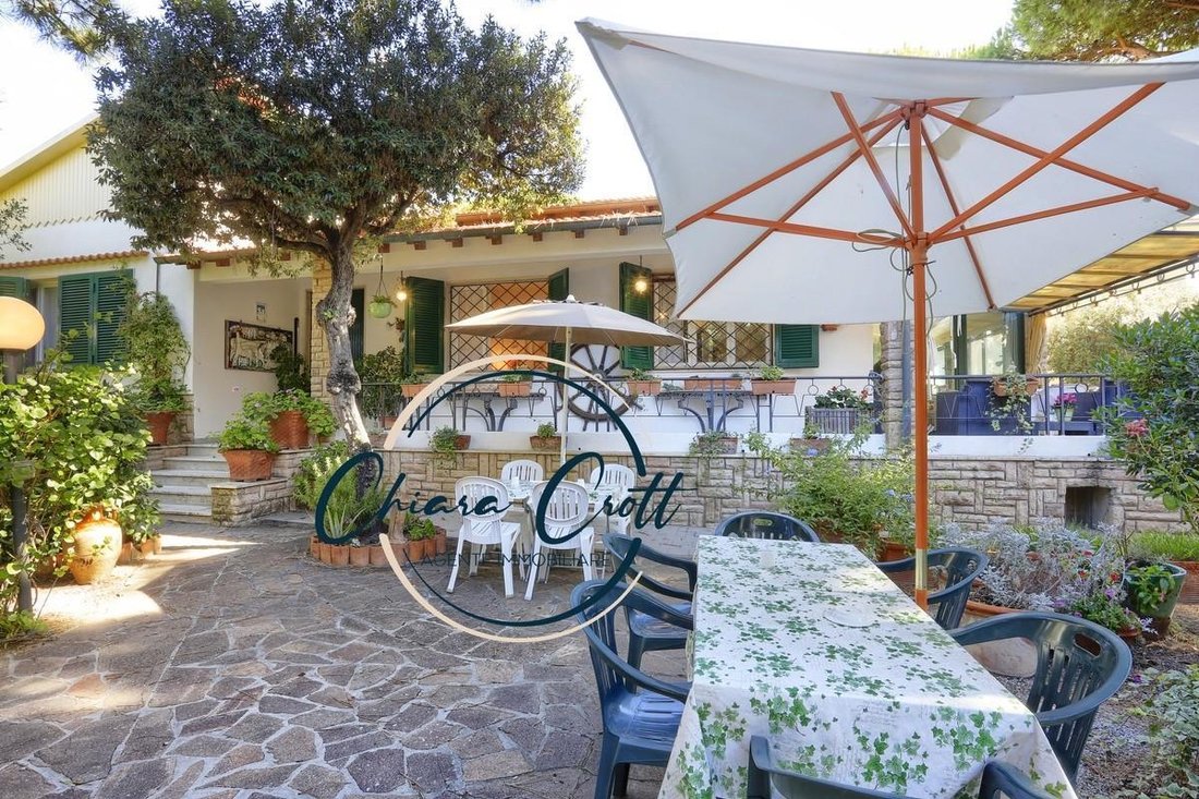 Villa in San Vincenzo, Tuscany, Italy 5 - 17505188