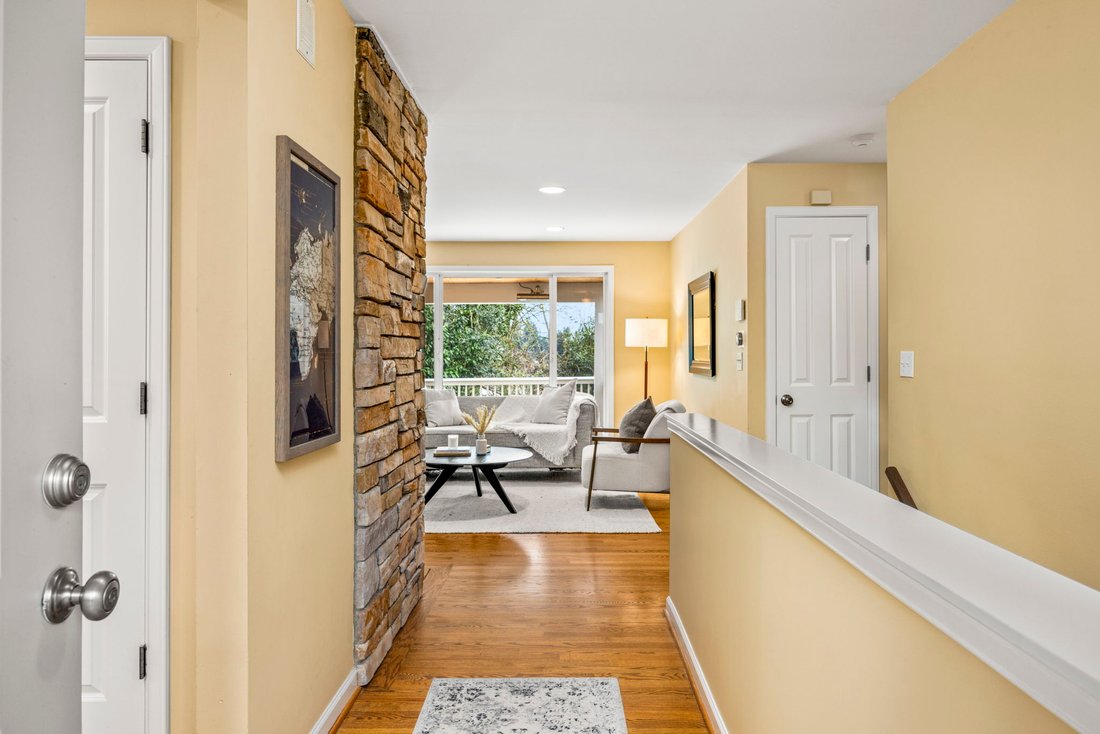 House in Bellevue, Washington, United States 3 - 17515702