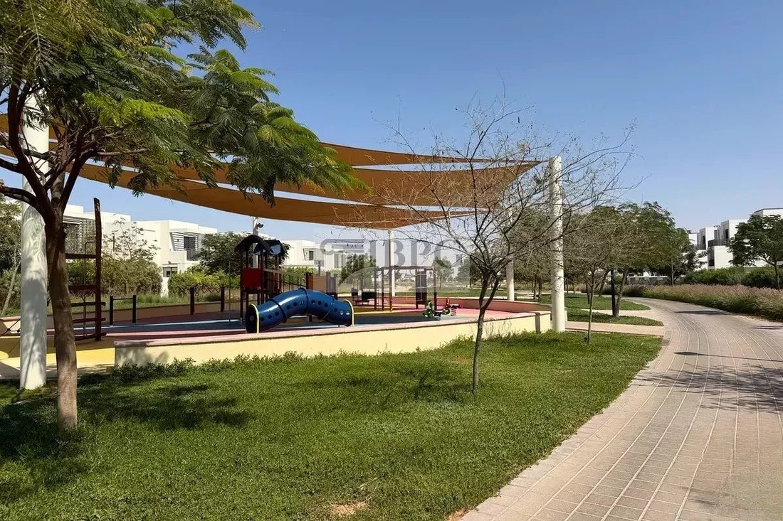 Villa in Dubai South Golf District, Dubai, United Arab Emirates 4 - 17503480