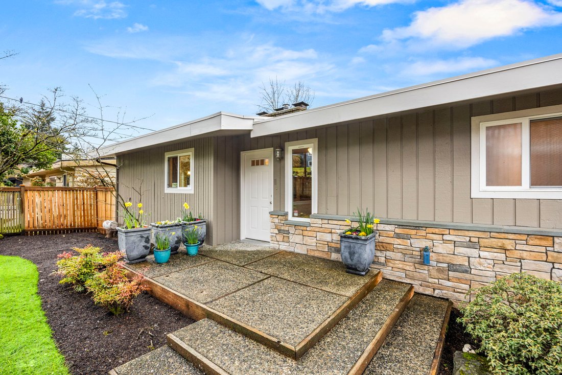House in Bellevue, Washington, United States 2 - 17515702