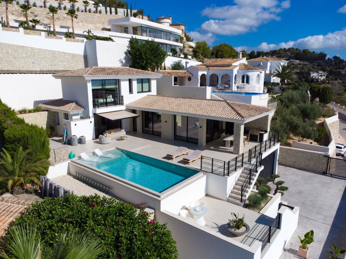 Villa in Benissa, Valencian Community, Spain 1 - 17514737