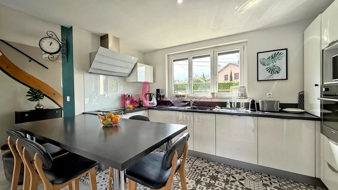 House in Genas, Auvergne-Rhône-Alpes, France 2 - 17510834
