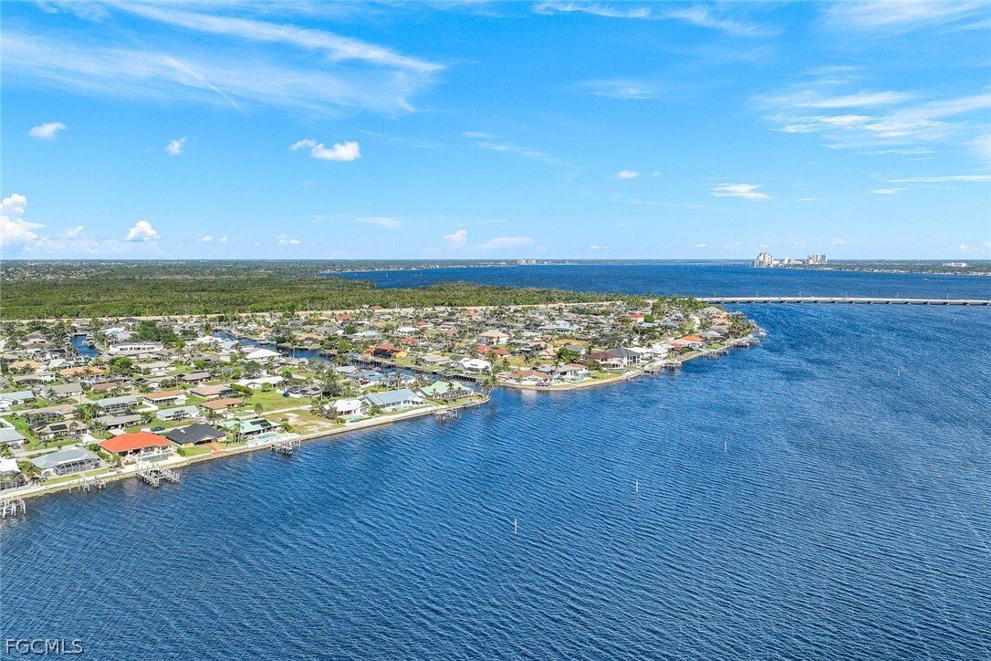 Land in Cape Coral, Florida, United States 3 - 17515600