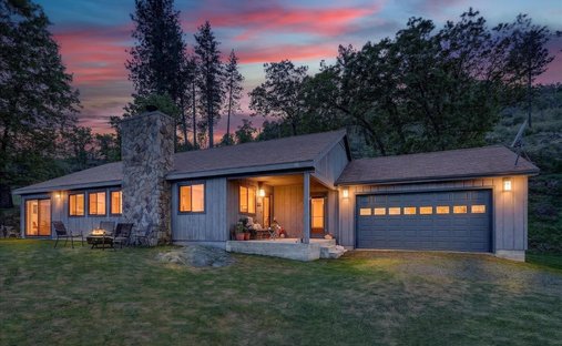 House in Catheys Valley, California, United States 1
