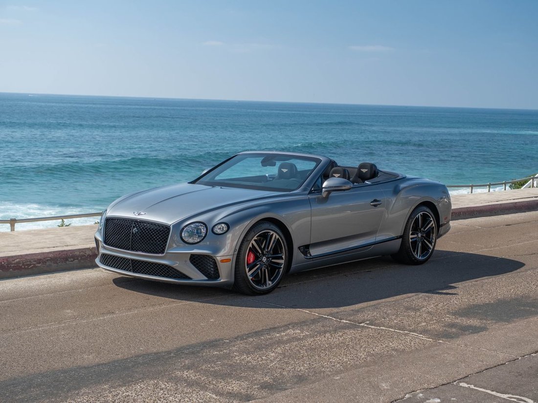 Cabriolet in La Jolla, CA, United States 1 - 17513053