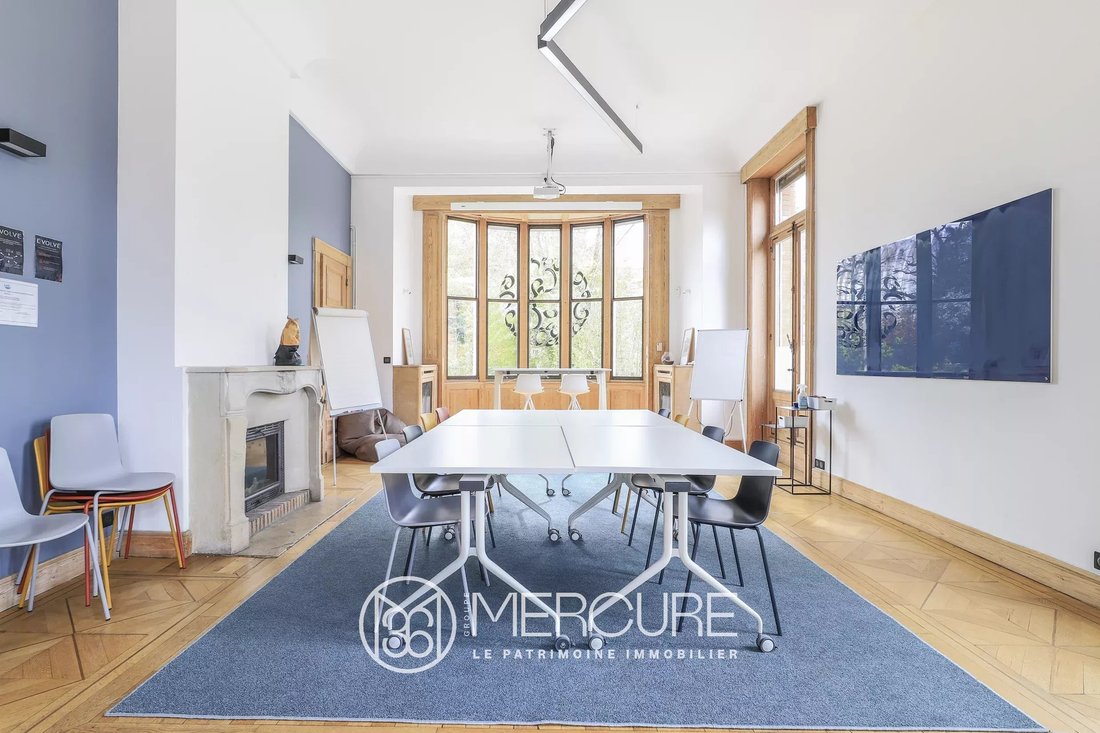 Estate in Roubaix, Hauts-de-France, France 3 - 17503116