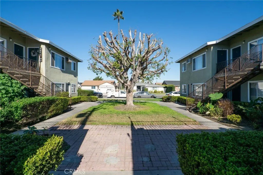 Orange, California, United States 5 - 17053189