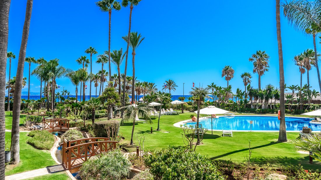 Apartment in Puerto Banus, Marbella, Spain 1 - 17504233