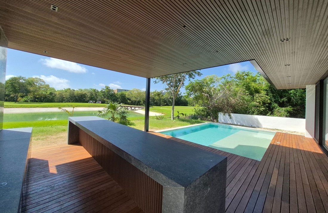 House in Yucatán Country Club, Yucatan, Mexico 3 - 17505092