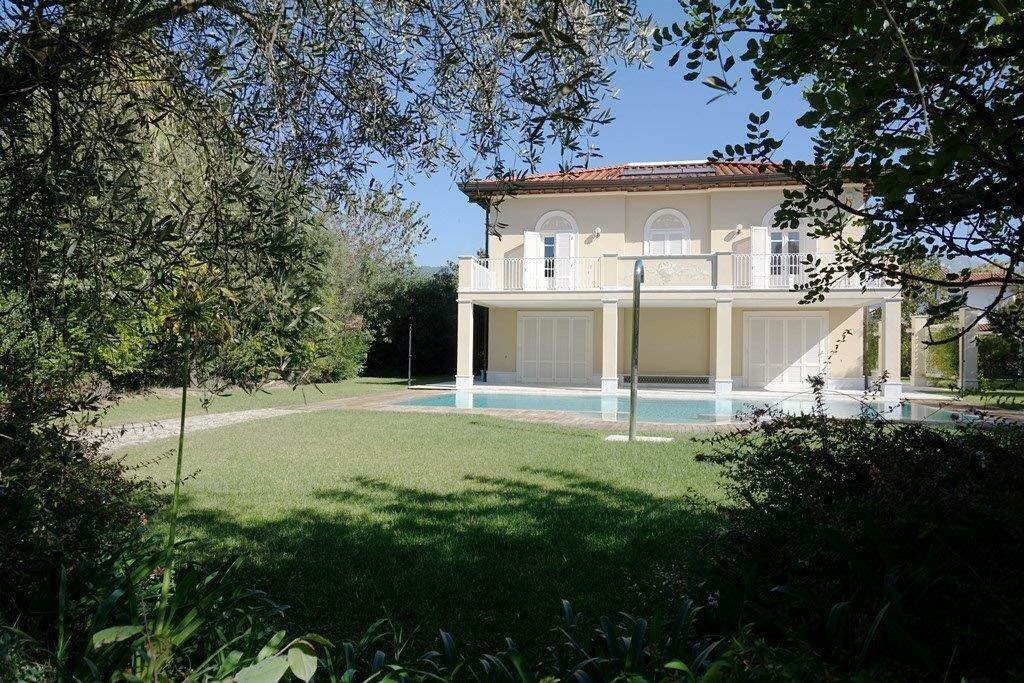Villa in Cinquale, Montignoso, Tuscany 4 - 17506258