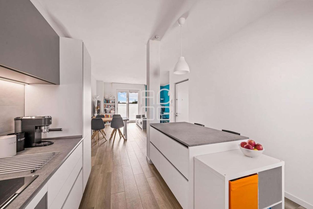 Apartment in Desenzano Centro, Desenzano del Garda, Lombardy 2 - 17506089