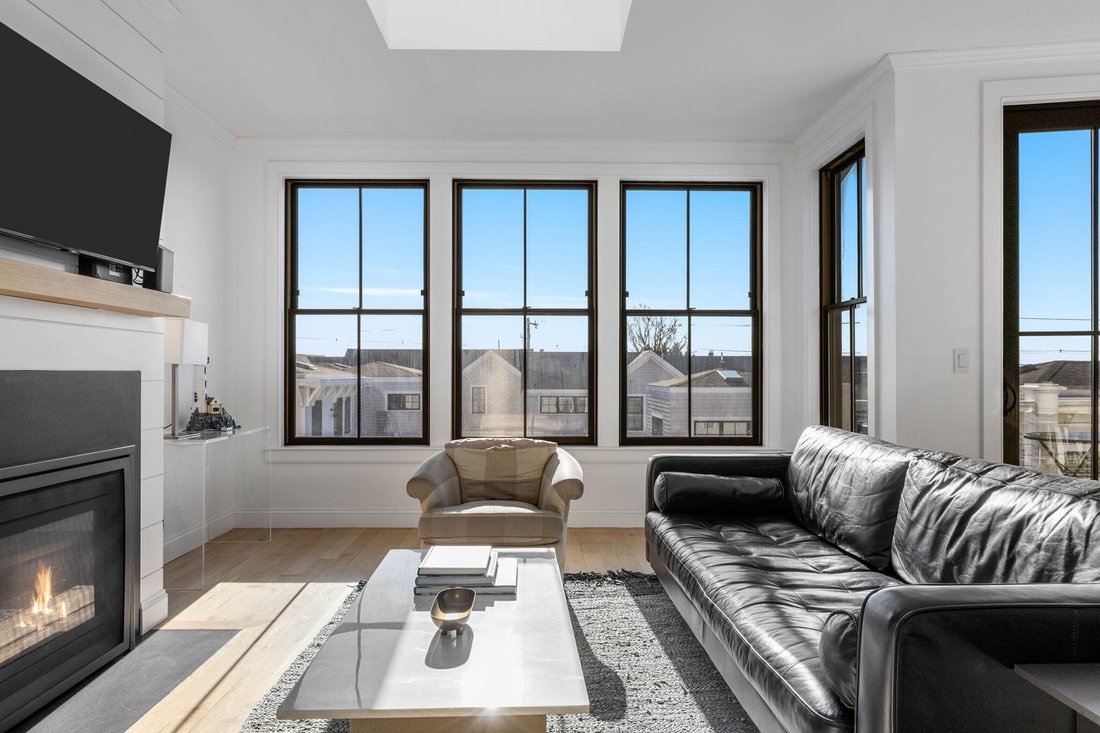 Condo in Provincetown, Massachusetts, United States 3 - 17513111