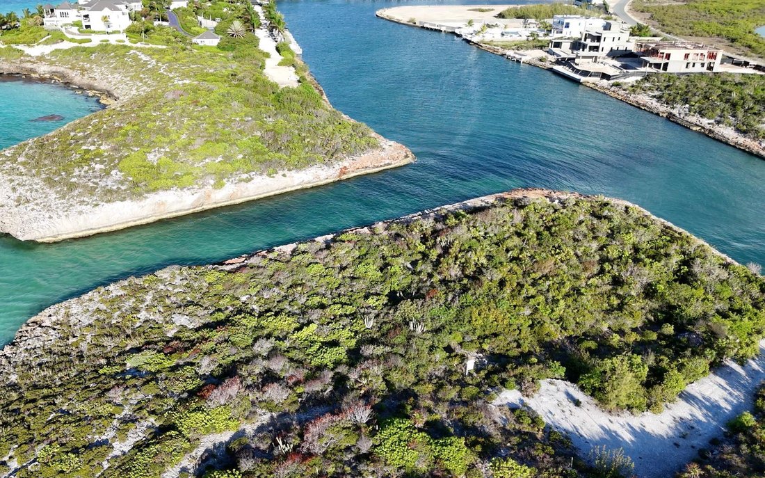 Land in Long Bay Hills, Caicos Islands, Turks and Caicos Islands 3 - 15227362